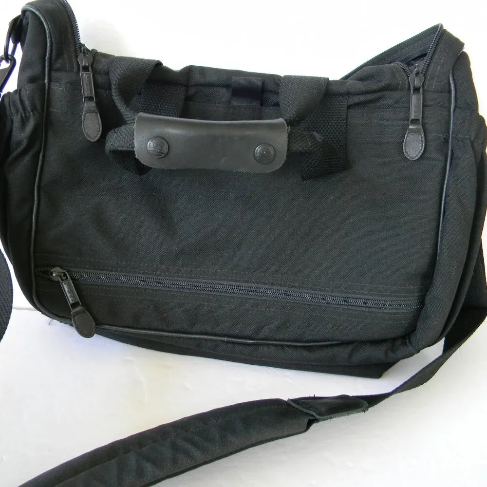 LL Bean BLACK Messenger Laptop Commuter Shoulder Bag Padded Organizer Pocket
